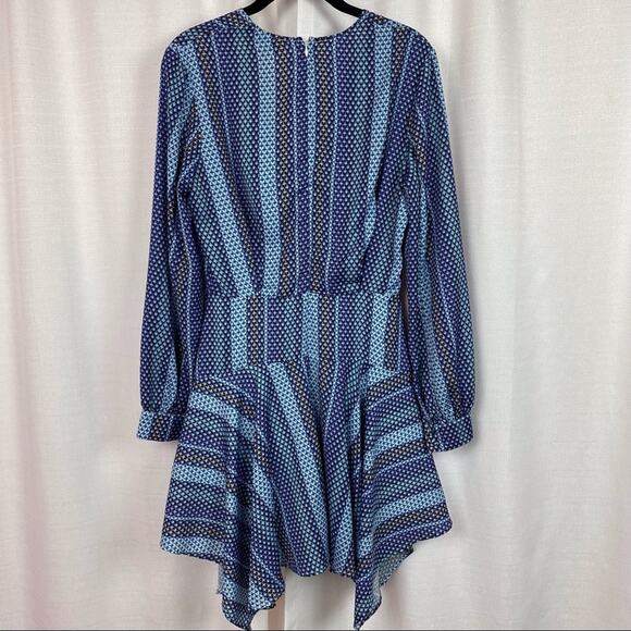 Finders Keepers Blue Hunter Geometric Sharkbite Hem Dress Sz.S - Picture 10 of 16